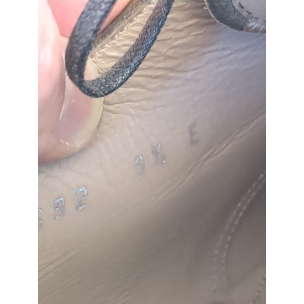Salvatore Ferragamo Men's Tan Leather Lace-Up Dress Shoes - Picture 7 of 12